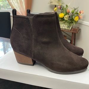 Aqua College suede brown ankle boots waterproof 7.5